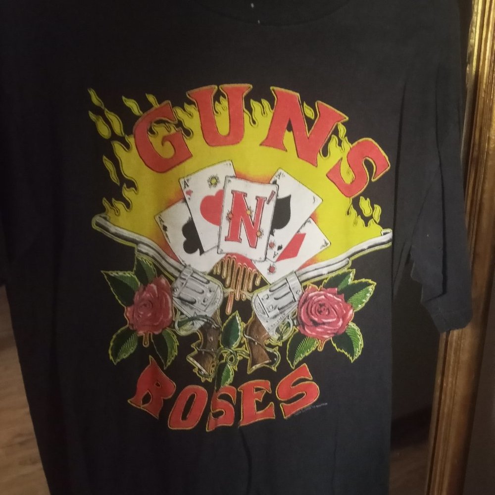 Original guns n' roses t-shirt from '80s (The band is back together as of 2022)